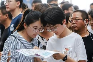 法国国内冠军拿到手软！巴黎官方祝姆巴佩25岁生日快乐